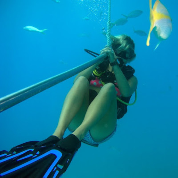 Meet your Posher, Eugenie - Picture 1 of 1